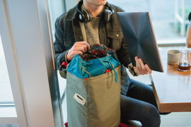 Case Logic LARI115PTG mochila Azul, Verde, Gris Poliéster Case Logic LARI115PTG mochila Azul, Verde, Gris Poliéster