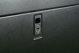 APC NetShelter SX Enclosure with Sides - Rack - negro - 42U - 19
