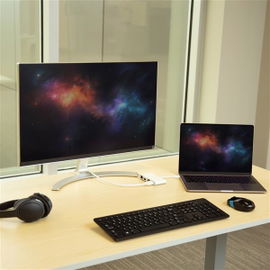 StarTech.com Adaptador Multipuertos USB-C para Ordenadores Portátiles - HDMI o VGA 4K - USB 3.0 - Blanco y Plateado