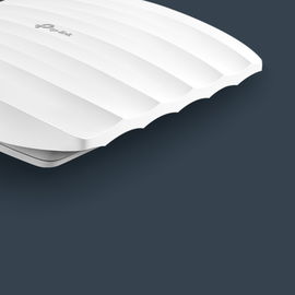 Punto de Acceso Omada, 802.11 b/g/n (2.4 GHz), hasta 300 Mbps, alimentación PoE pasivo, para montaje en techo, soporta hasta 50 clientes.