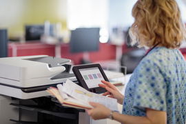 HP Color LaserJet Enterprise MFP M681dh - Impresora multifunción - color - laser - 215.9 x 863.6 mm (original) - A4/Legal (material) - hasta 50 ppm (copiando) - hasta 50 ppm (impresión) - 650 hojas - USB 2.0, Gigabit LAN, host USB 2.0