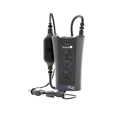 Smart Plug con radio de corto alcance, Bluetooth® y tecnología SENS (Speech Enhancing, Noise Suppressing) Smart Plug con radio de corto alcance, Bluetooth® y tecnología SENS (Speech Enhancing, Noise Suppressing)